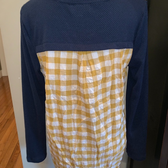 Women's Blouse - Picture 4 of 4